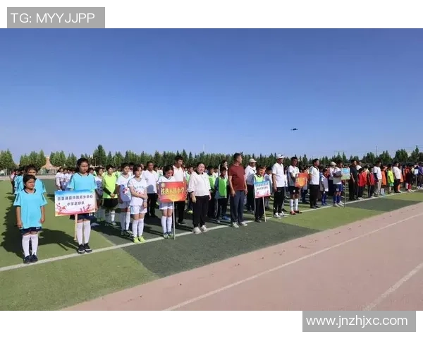 以班级足球球星为核心凝聚力量共创团结奋进青春班集体 以班级足球球星为核心凝聚力量共创团结奋进青春班集体