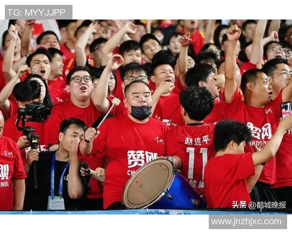 足球球星叫什么赫引发热议名字背后的故事与球迷关注焦点